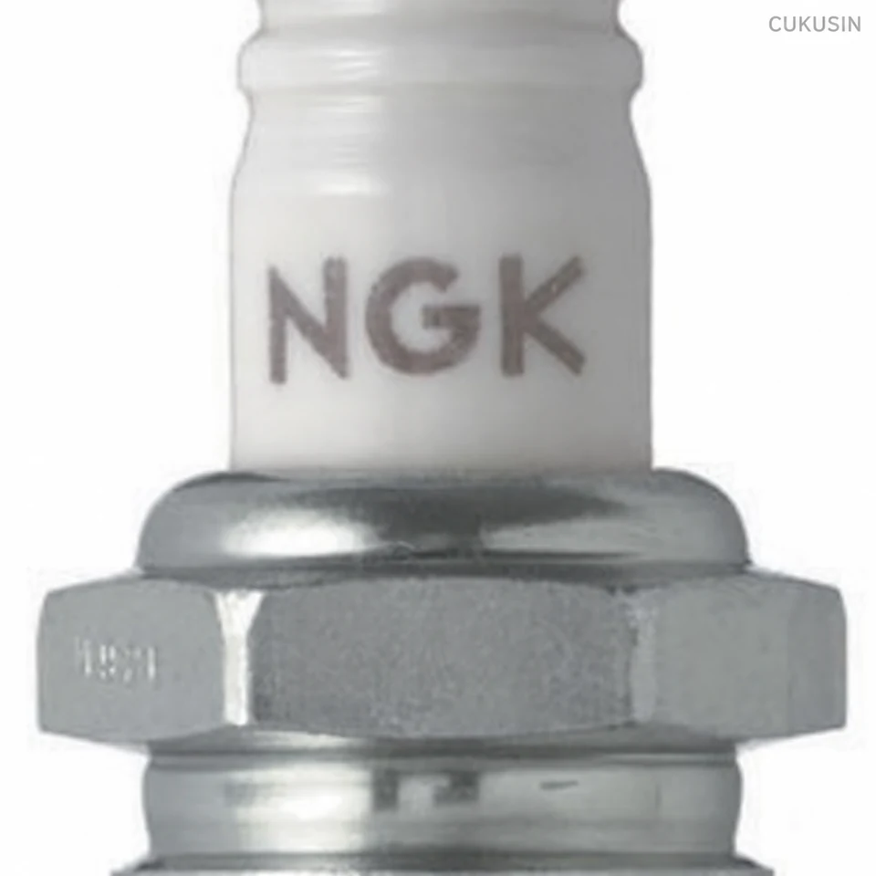 Ngk outboard motorboat 2-stroke 15HP 5110 ngk standard spark plug (b7hs) — CUKUSIN logo image